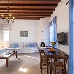 Denia Seaside Mykonos, Private Heated Pool! Villa *