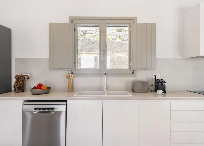 Denia Seaside Mykonos, Private Heated Pool! Villa